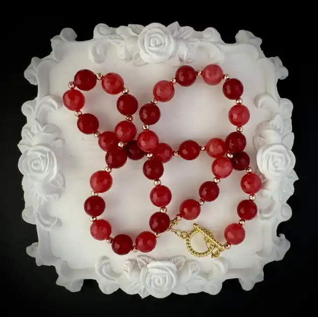 Колие "Черешова градина"