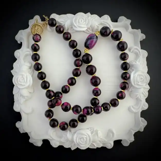 Колие "Цъфнала магнолия"