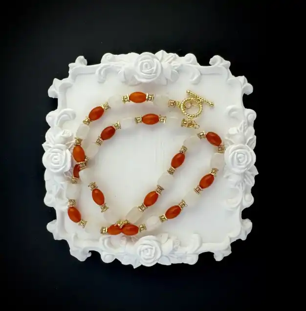 Колие "Цъфнали невени"