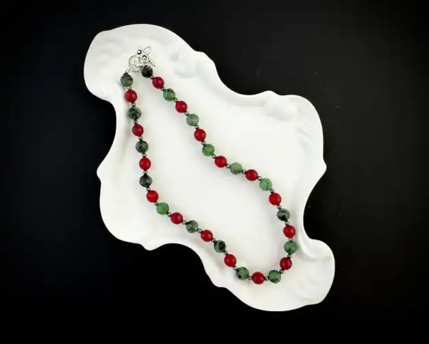 Колие "Горски плодове"