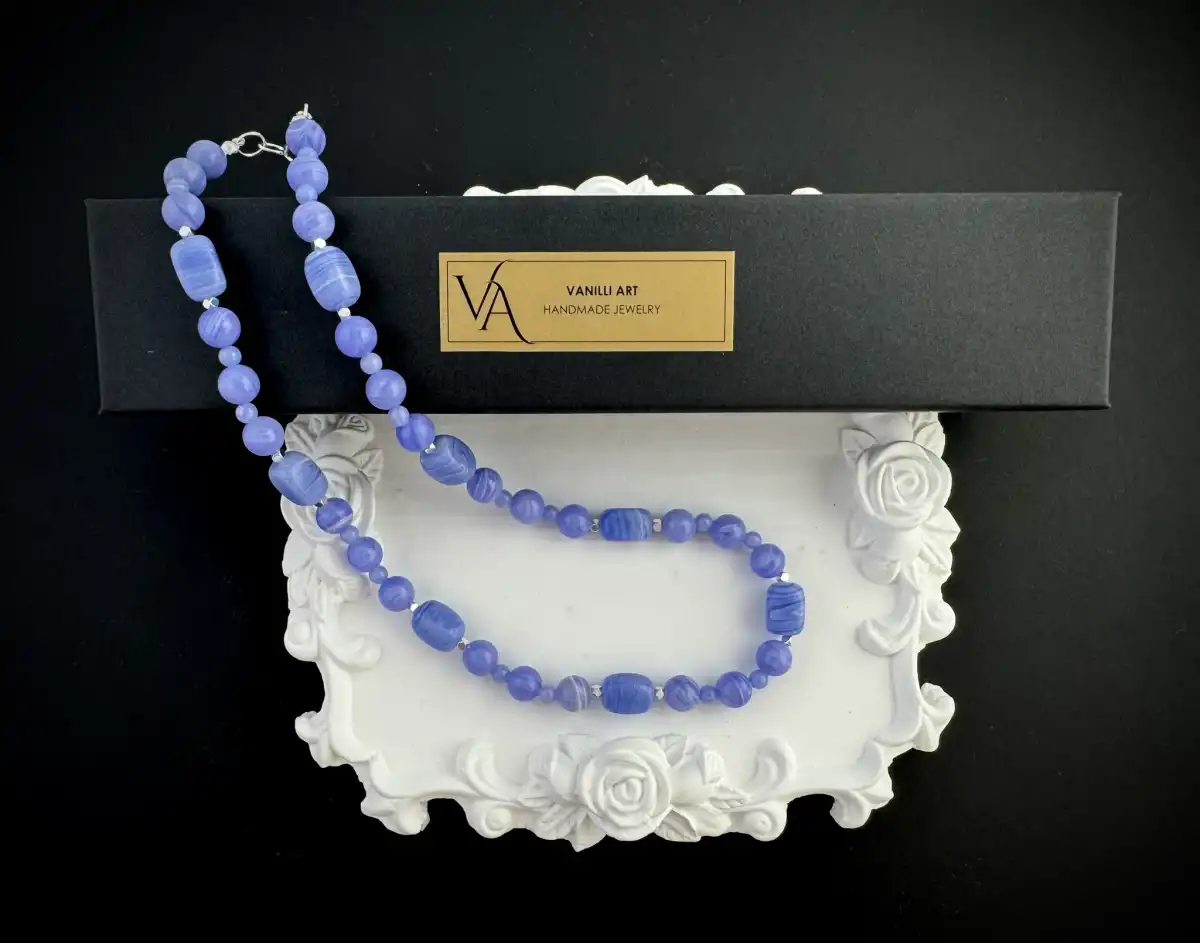 Колие "Лавандулова дантела" 2