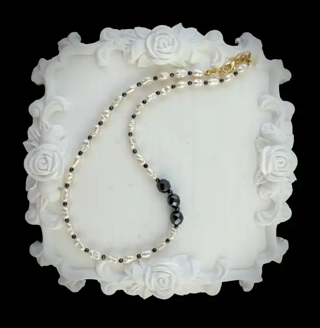 Колие "Перлени зрънца"