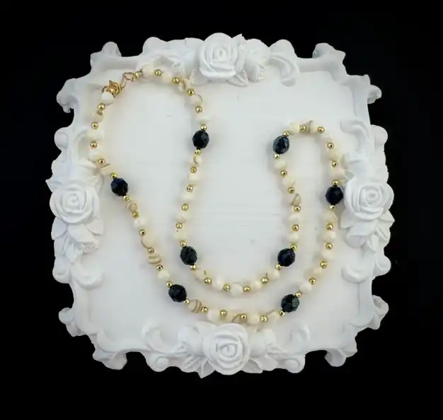 Колие "Погледът на змията"