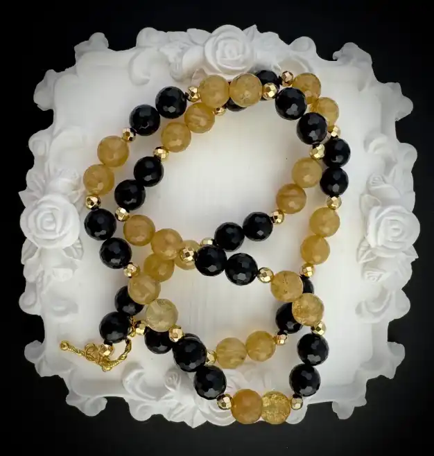 Колие "Царицата на нощта"