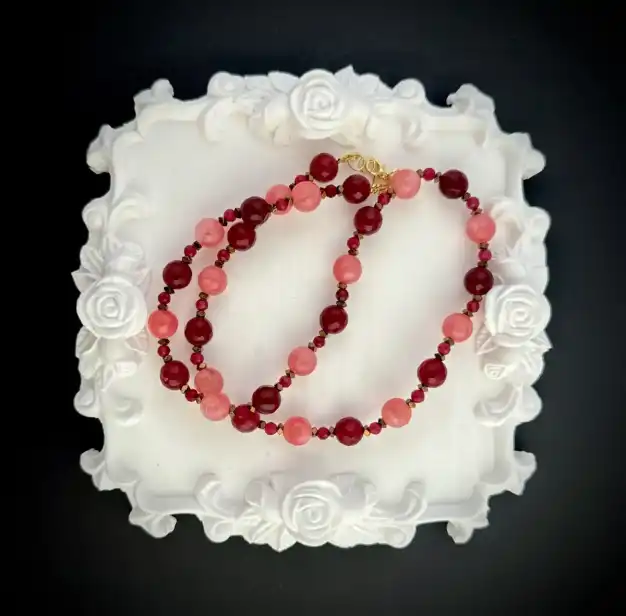 Колие "Вишнева градина"