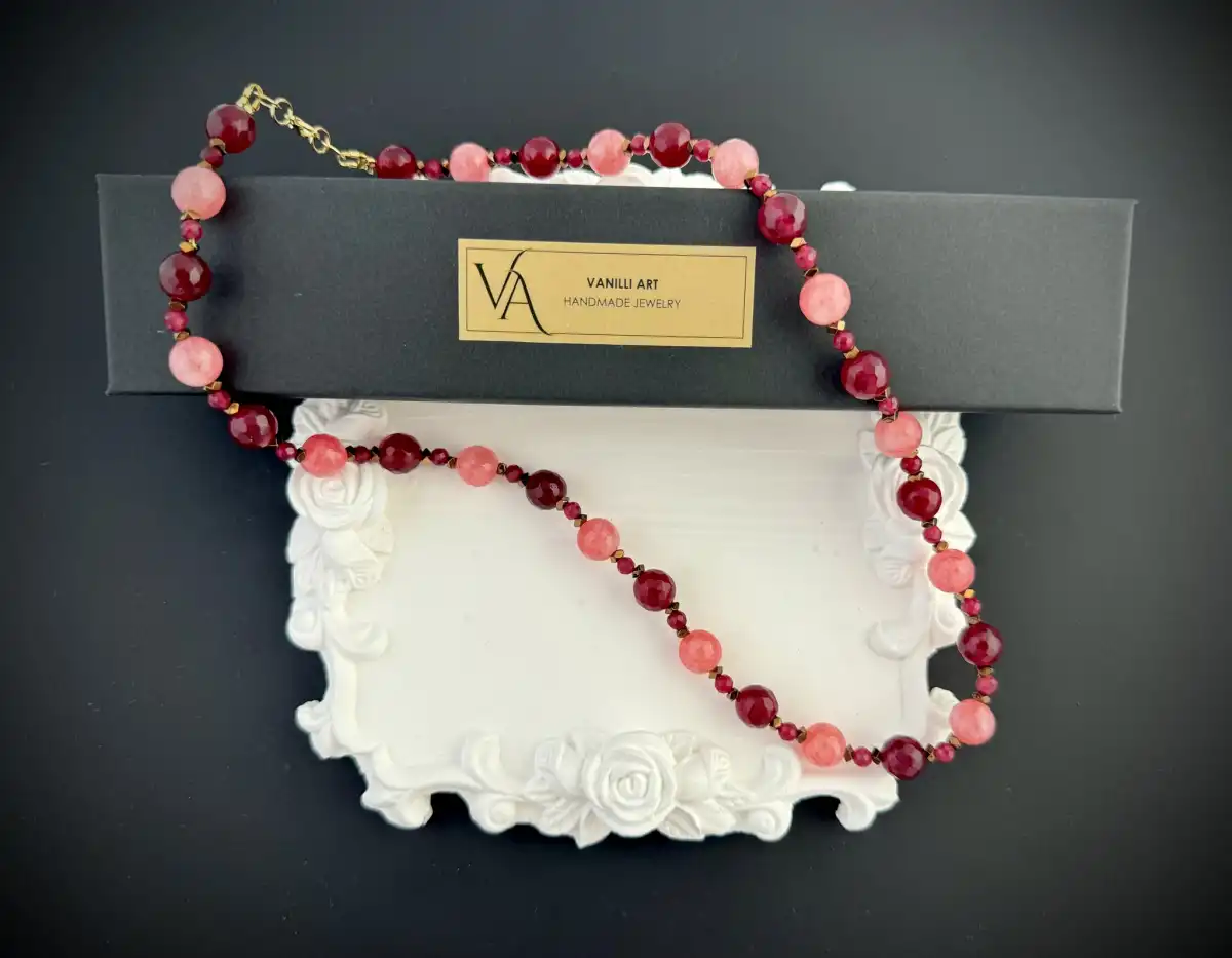 Колие "Вишнева градина" 2