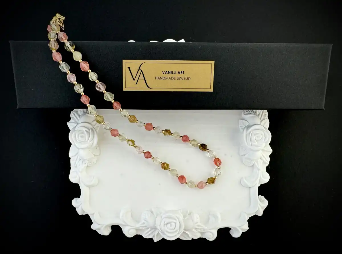 Колие "Витражи" 2